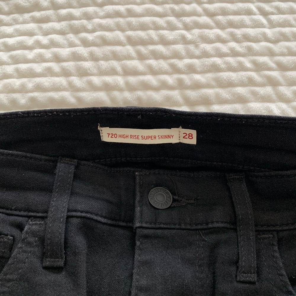 Levi's Black High Rise Jeans